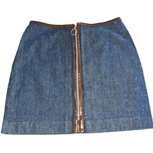 Old Navy Y2K Denim & faux leather skirt size 1‎ - Picture 1 of 8